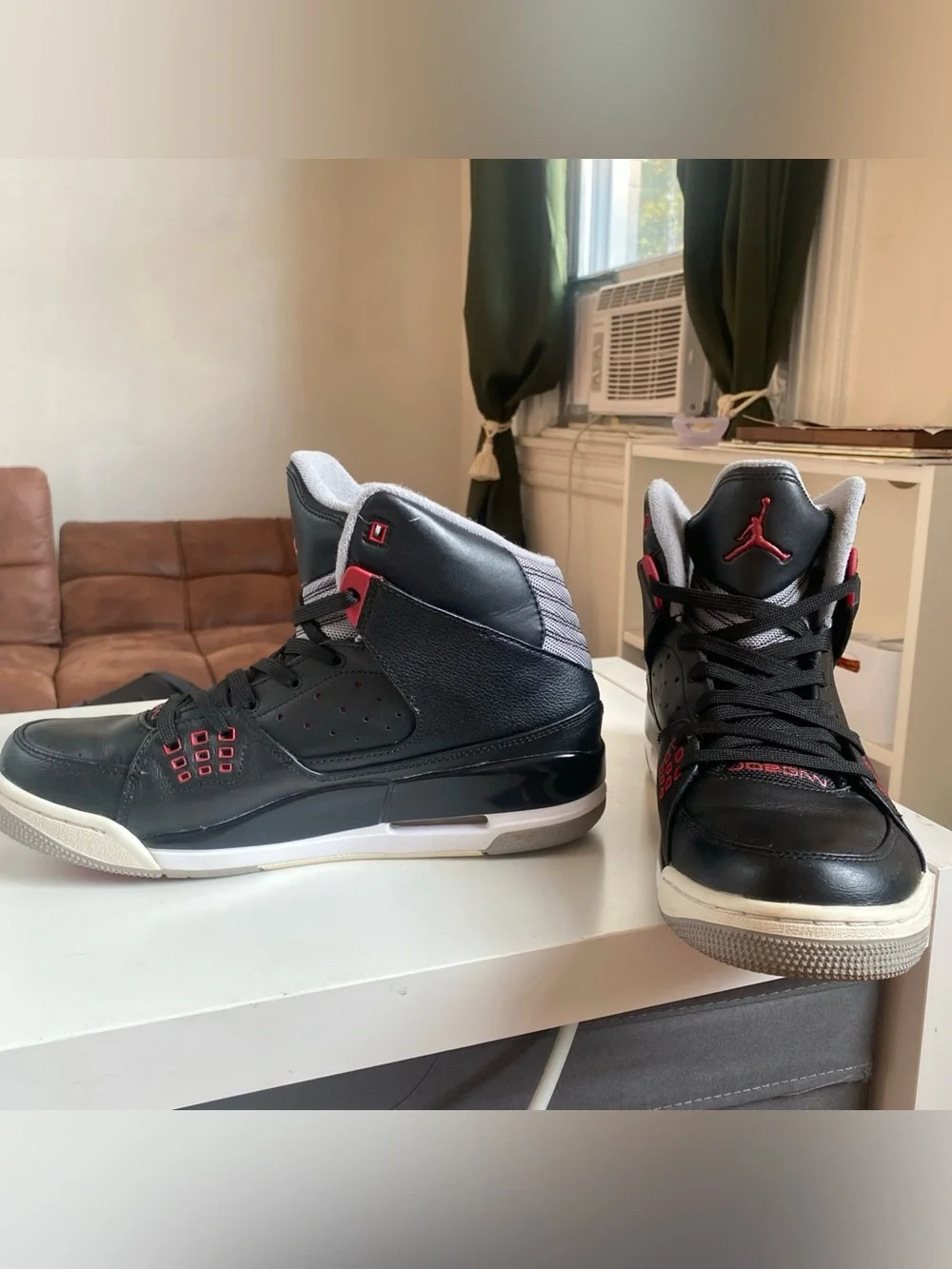Jordan SC-1 Black and Red High-Top Basketball Sneakers Men’s Size 9